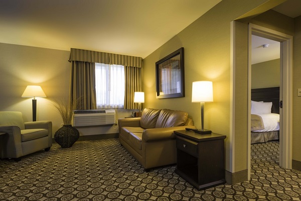 Best Western Plus Inntowner Madison - 